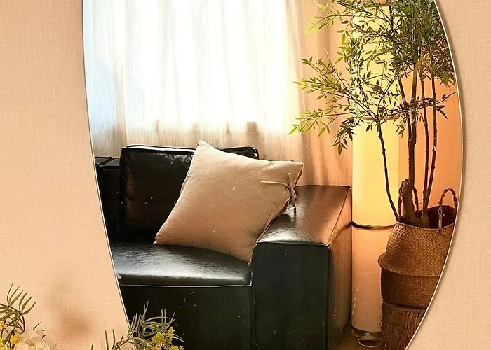 Yeonnam Near Hongdae Station & Airport Railroad ソウル特別市