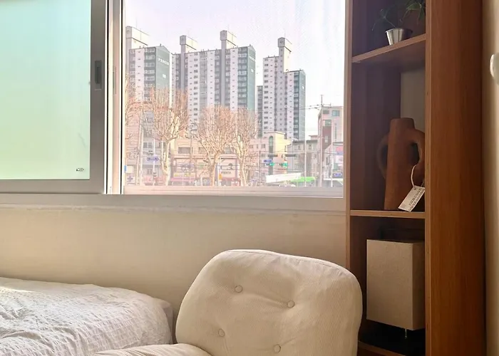 Yeonnam Near Hongdae Station & Airport Railroad アパート ソウル特別市